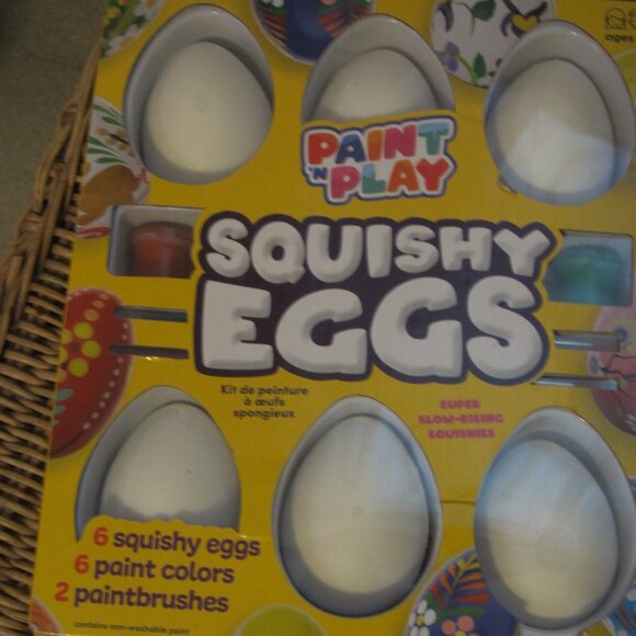 NIB/Paint & Play Squishy Eggs ~ BRAND NEW, SEALED!  NIB = "New In Box"  6 Squish - Picture 1 of 2